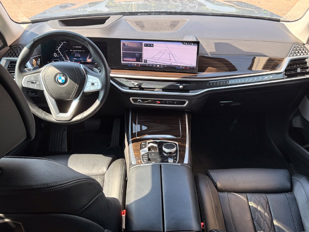 Used 2026 BMW X7 xDrive40i AWD/4WD image 35