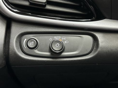 Used 2018 Chevrolet Volt LT w/ LT Driver Confidence Package image 24