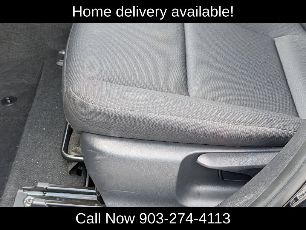 Used 2025 Toyota Corolla LE FWD image 27