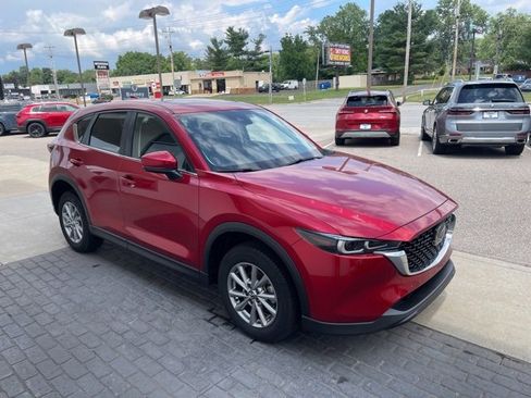Used 2023 MAZDA CX-5 AWD 2.5 S w/ Preferred Package image 3