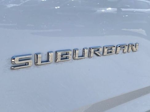 Used 2022 Chevrolet Suburban Premier AWD/4WD image 12