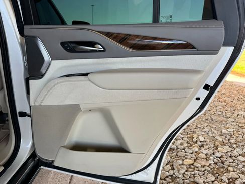 Used 2021 Cadillac Escalade Sport Platinum image 26