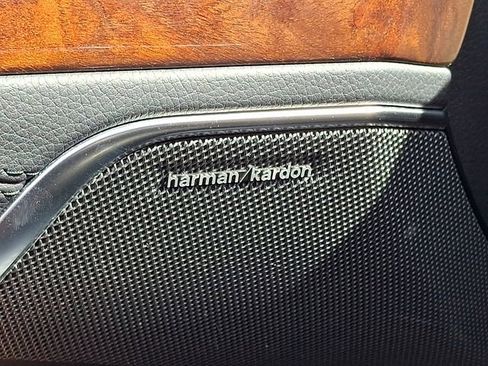 Used 2018 Mercedes-Benz SL 550 image 26