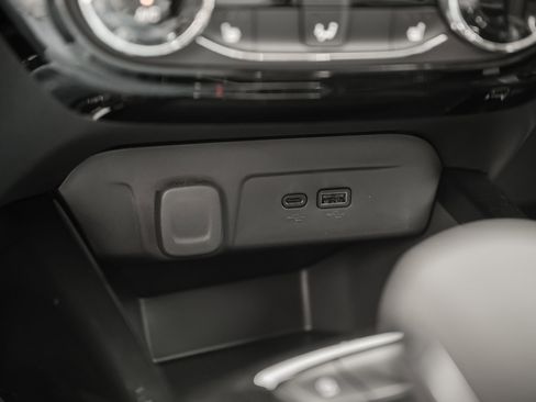 New 2026 Chevrolet Trax RS w/ Driver Confidence Package image 28