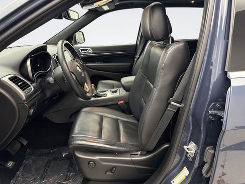 Used 2021 Jeep Grand Cherokee Limited image 11