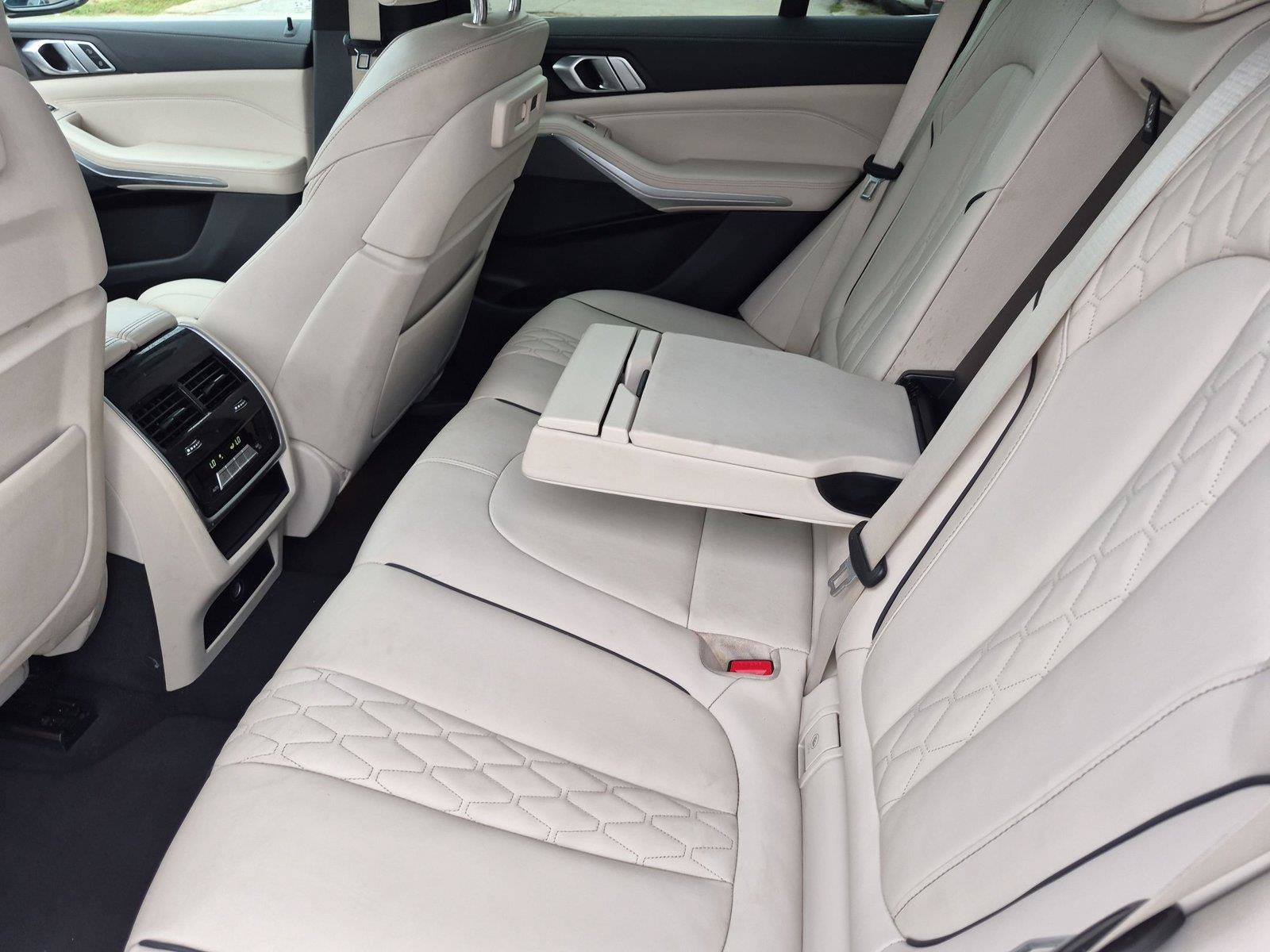 Used 2023 BMW X5 xDrive40i w/ Luxury Seating Package AWD/4WD image 31