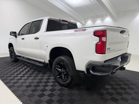 Used 2021 Chevrolet Silverado 1500 LT Trail Boss w/ Convenience Package II AWD/4WD image 5