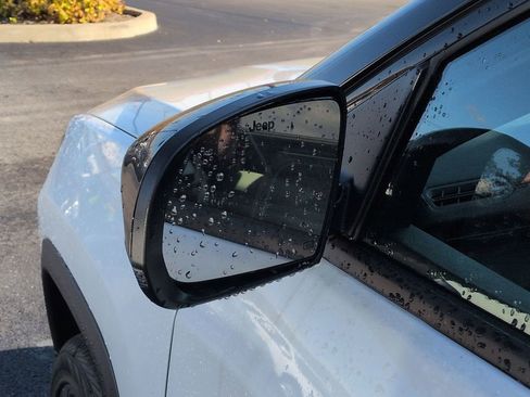 New 2026 Jeep Compass Limited image 4