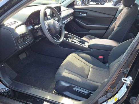 Used 2025 Honda Accord LX image 25