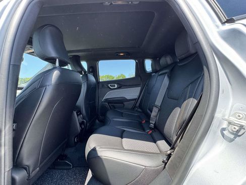 New 2026 Jeep Compass Latitude AWD/4WD image 18