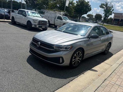 Used 2023 Volkswagen Jetta Sport FWD image 4