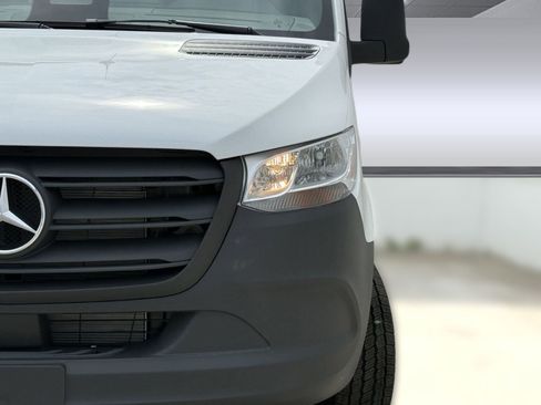 New 2025 Mercedes-Benz Sprinter 2500 image 7