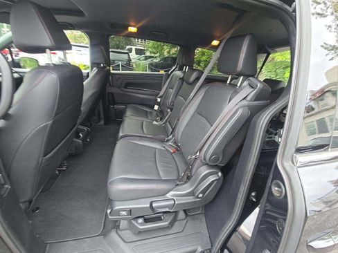 Used 2024 Honda Odyssey Sport image 12