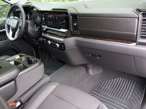 Used 2024 GMC Sierra 1500 Elevation w/ X31 Off-Road Package AWD/4WD image 37