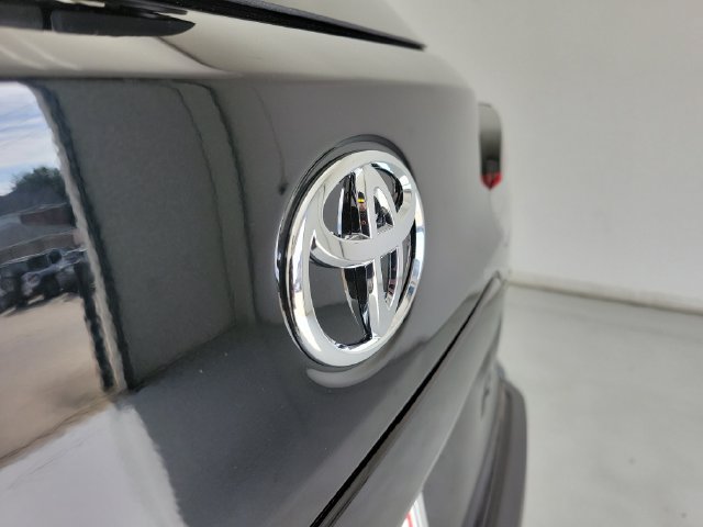 Used 2026 Toyota Corolla Cross LE FWD image 9