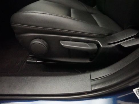 Used 2024 MAZDA MAZDA3 s FWD image 28