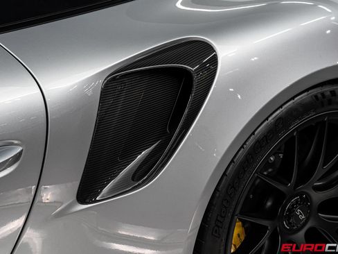 Used 2019 Porsche 911 GT2 RS RWD image 21