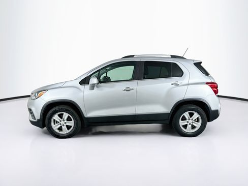 Used 2019 Chevrolet Trax LT w/ LT Convenience Package AWD/4WD image 4