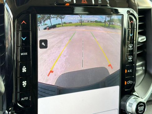 Used 2024 RAM 2500 Laramie w/ Safety Group AWD/4WD image 24