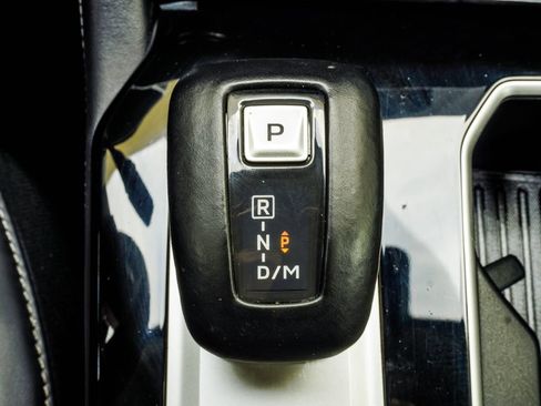 Used 2025 Mitsubishi Outlander SE AWD/4WD image 24