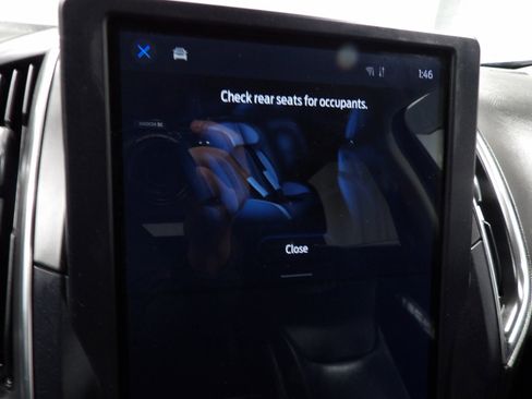 Used 2023 Ford Edge Titanium image 27