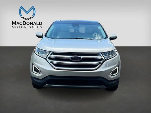 Used 2018 Ford Edge Titanium w/ Equipment Group 301A FWD image 3