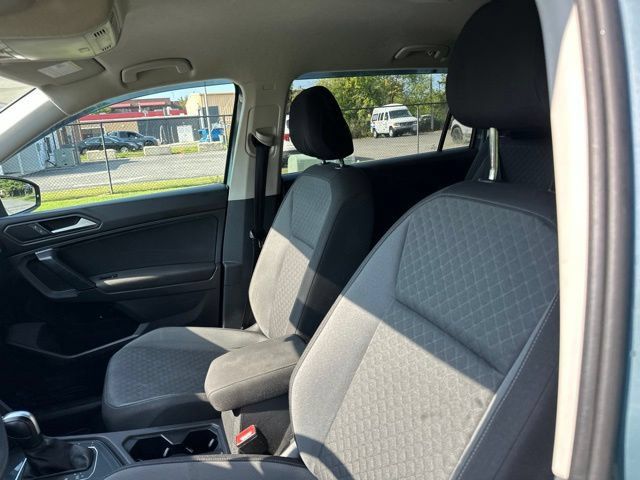 Used 2019 Volkswagen Tiguan S FWD image 8