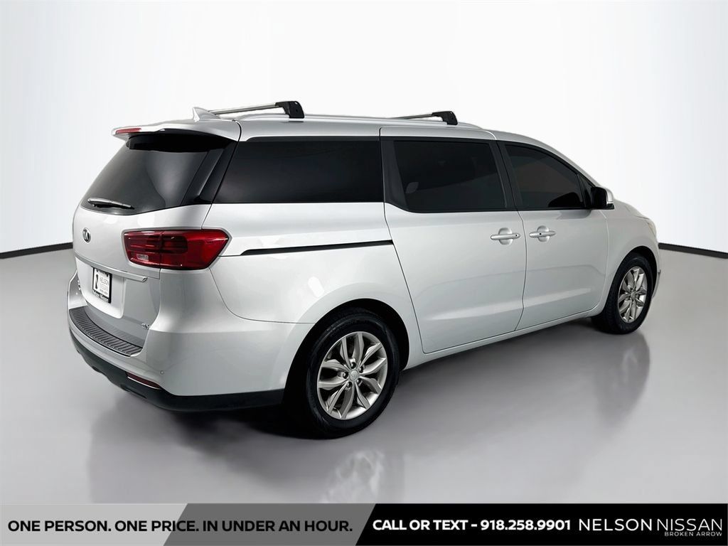 Used 2021 Kia Sedona EX FWD image 5
