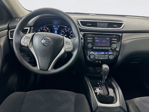 Used 2016 Nissan Rogue SV FWD image 21