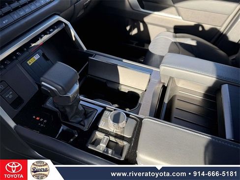 Used 2022 Toyota Tundra Platinum image 23