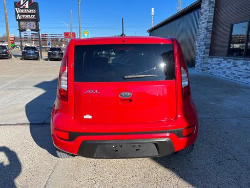 Used 2012 Kia Soul + FWD image 3