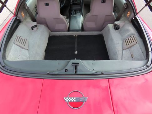 Used 1991 Chevrolet Corvette Coupe image 14