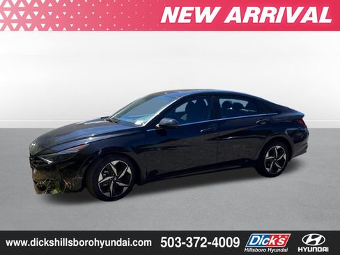 Used 2021 Hyundai Elantra SEL w/ Convenience + Premium Package FWD image 6