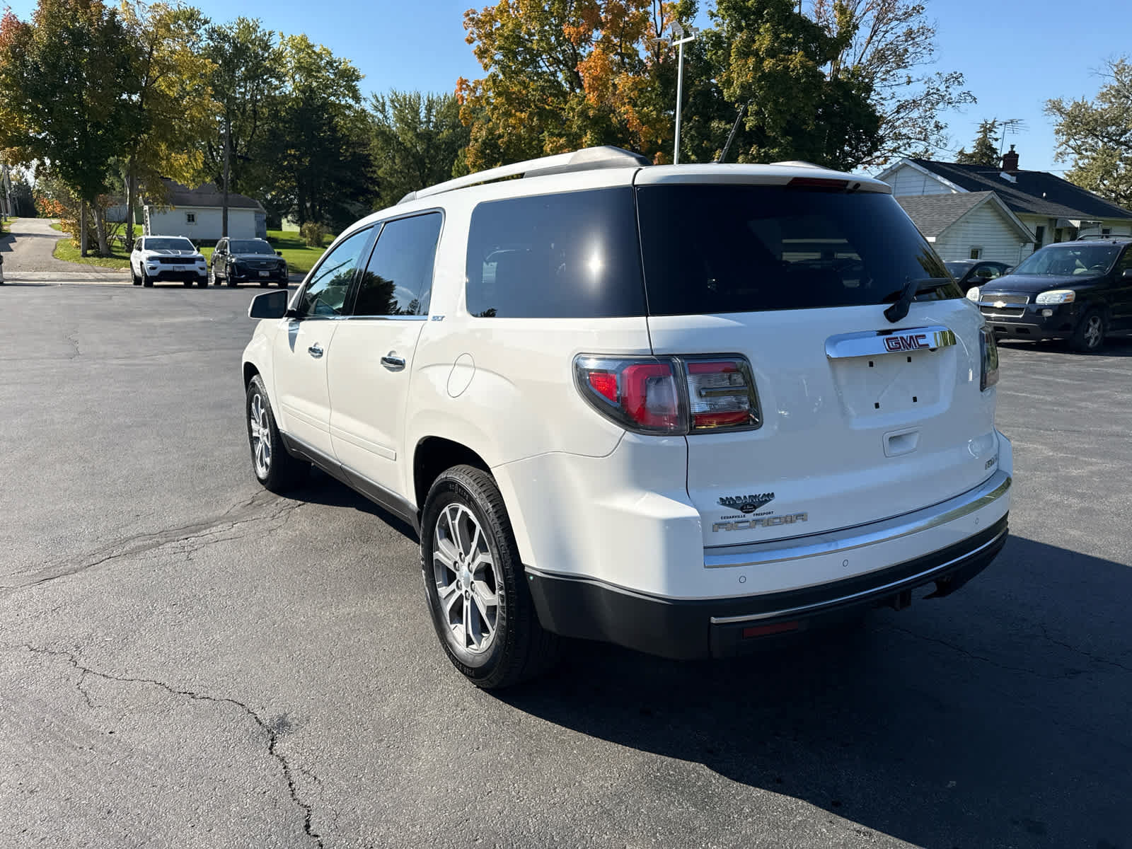 Used 2013 GMC Acadia SLT w/ Technology Package AWD/4WD image 5