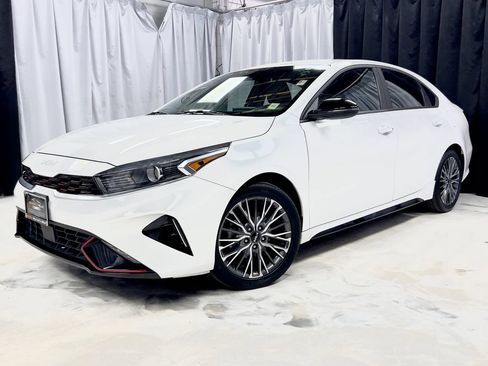 Used 2022 Kia Forte GT-Line w/ GT-Line Technology Package FWD image 1