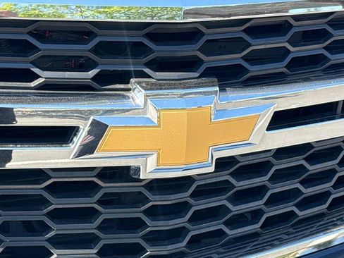 Used 2020 Chevrolet Suburban LS w/ Enhanced Driver Alert Package image 8