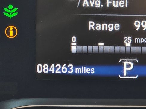 Used 2018 Honda Pilot Touring image 19