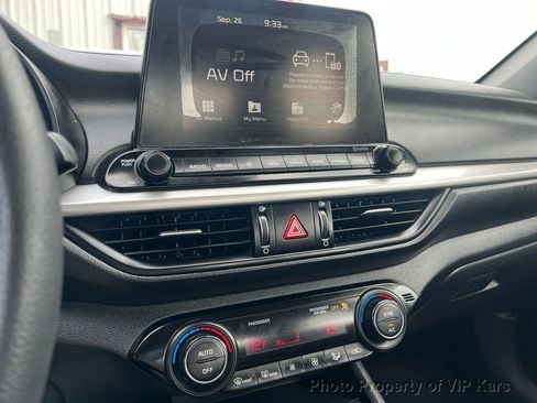 Used 2019 Kia Forte LXS image 12