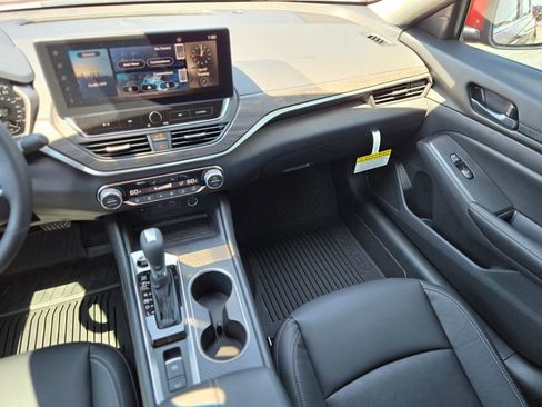 New 2026 Nissan Altima 2.5 SV w/ SV Premium Package image 12