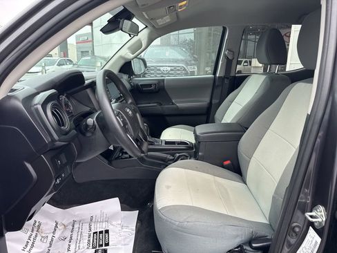 Used 2021 Toyota Tacoma SR image 12