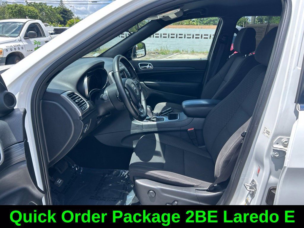Certified 2019 Jeep Grand Cherokee Laredo RWD image 11