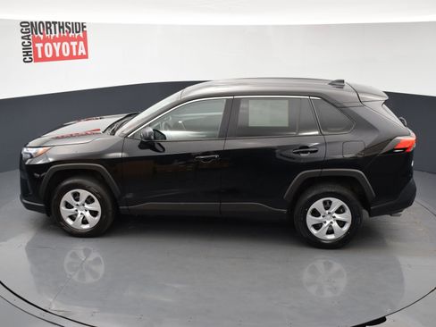Used 2024 Toyota RAV4 LE AWD/4WD image 17