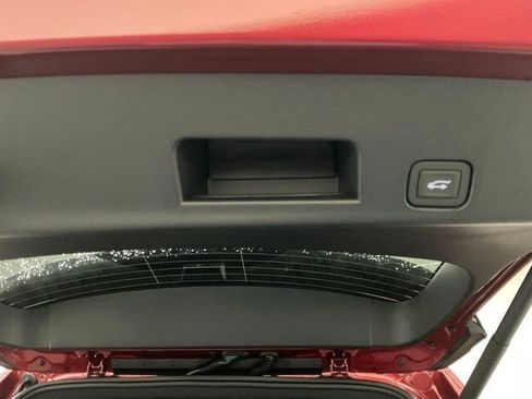 New 2026 Chevrolet Traverse RS w/ LPO, Floor Liner Package AWD/4WD image 22
