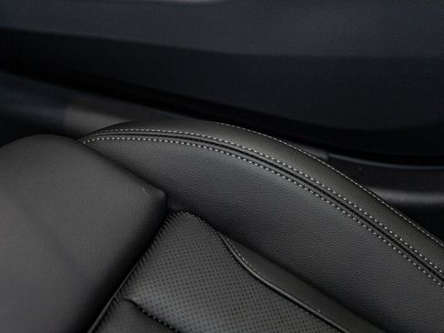 New 2026 BMW 330i xDrive Sedan w/ Premium Package image 22