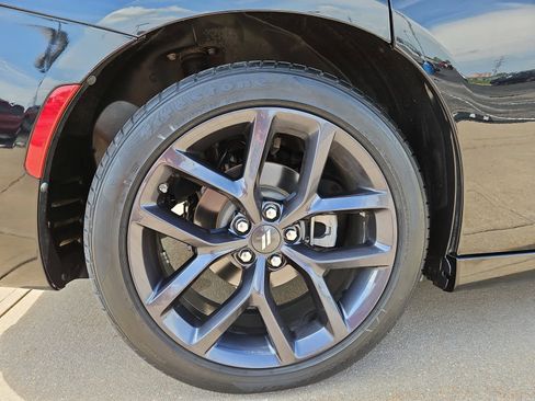 Used 2023 Dodge Charger SXT w/ Blacktop Package RWD image 5