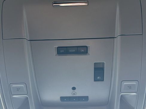 Used 2017 Chevrolet Silverado 1500 LT w/ All Star Edition image 36