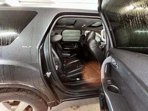 Used 2011 GMC Acadia SLT AWD/4WD image 27