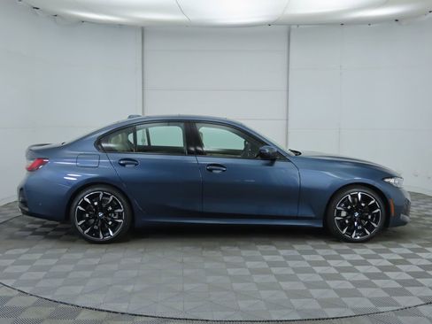 New 2026 BMW 330i 330i w/ M Sport Package image 4