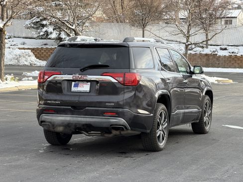 Used 2019 GMC Acadia Denali w/ Technology Package AWD/4WD image 4