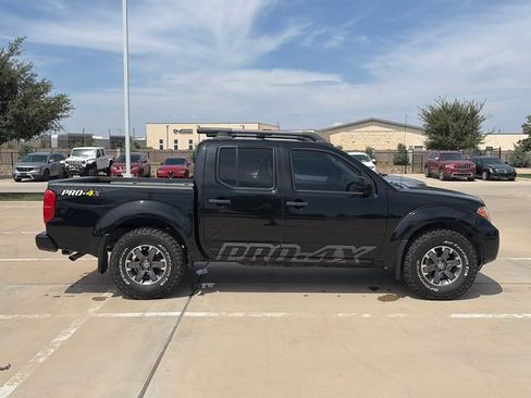 Used 2020 Nissan Frontier PRO-4X AWD/4WD image 10